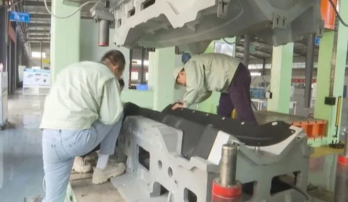 湖北天之櫻汽車(chē)內(nèi)飾件科技順利投產(chǎn) 橡膠制品領(lǐng)域再添新動(dòng)力